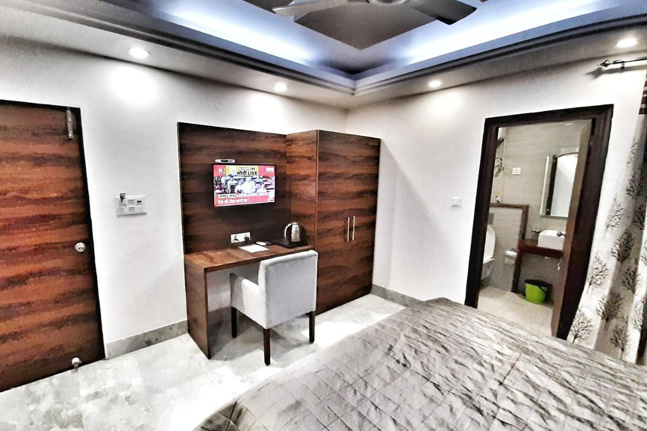 Hotel Aerocity Purple Orchid New Delhi Extérieur photo